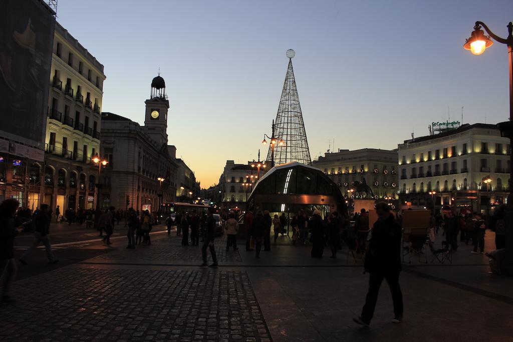 Hostal Ana Belen Madrid Exterior foto