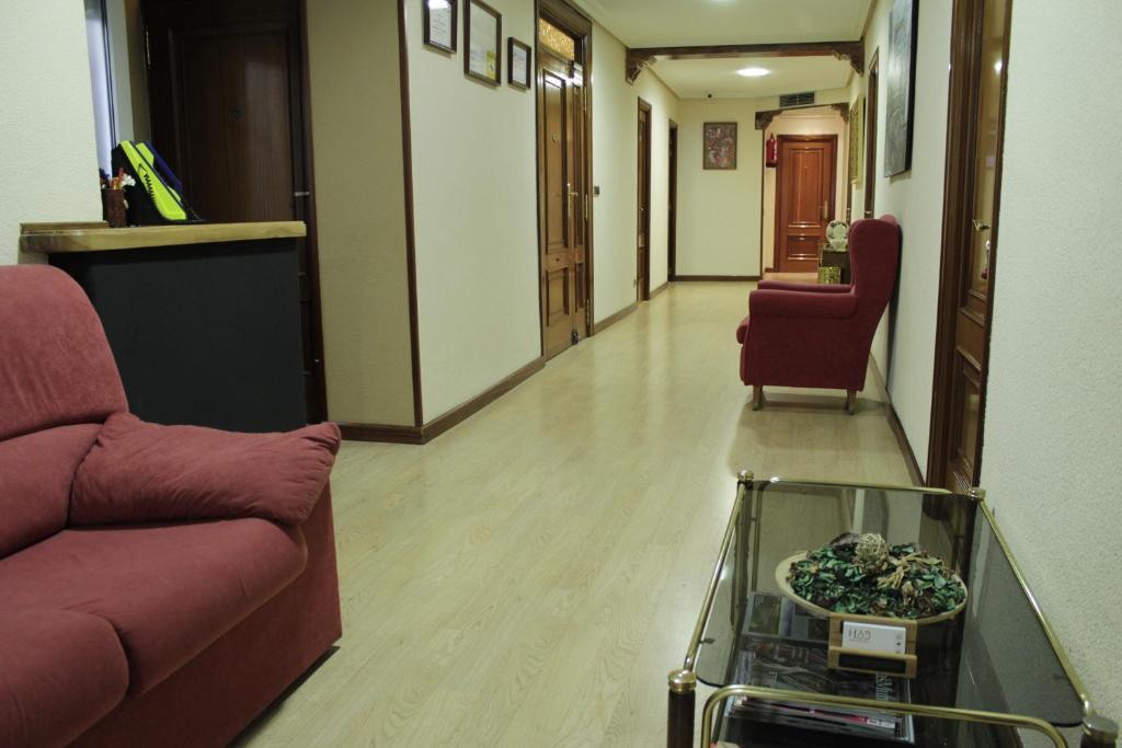 Hostal Ana Belen Madrid Exterior foto