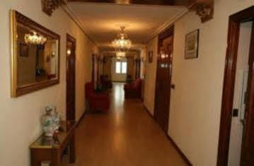 Hostal Ana Belen Madrid Exterior foto